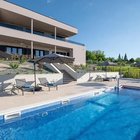 Tatil Evi Callista